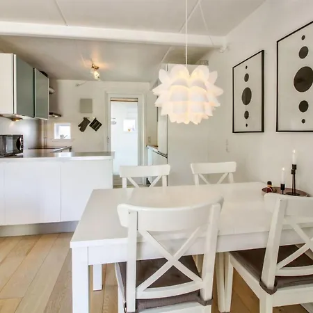 Lejlighed Walgaest - 2-3km From The Sea By Interhome *